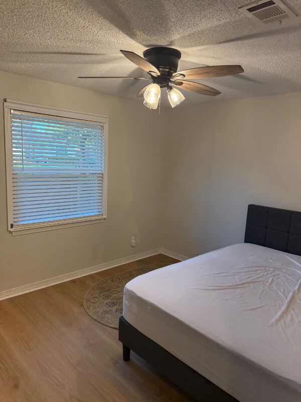 Building Photo - 3364 Green Briar Cir