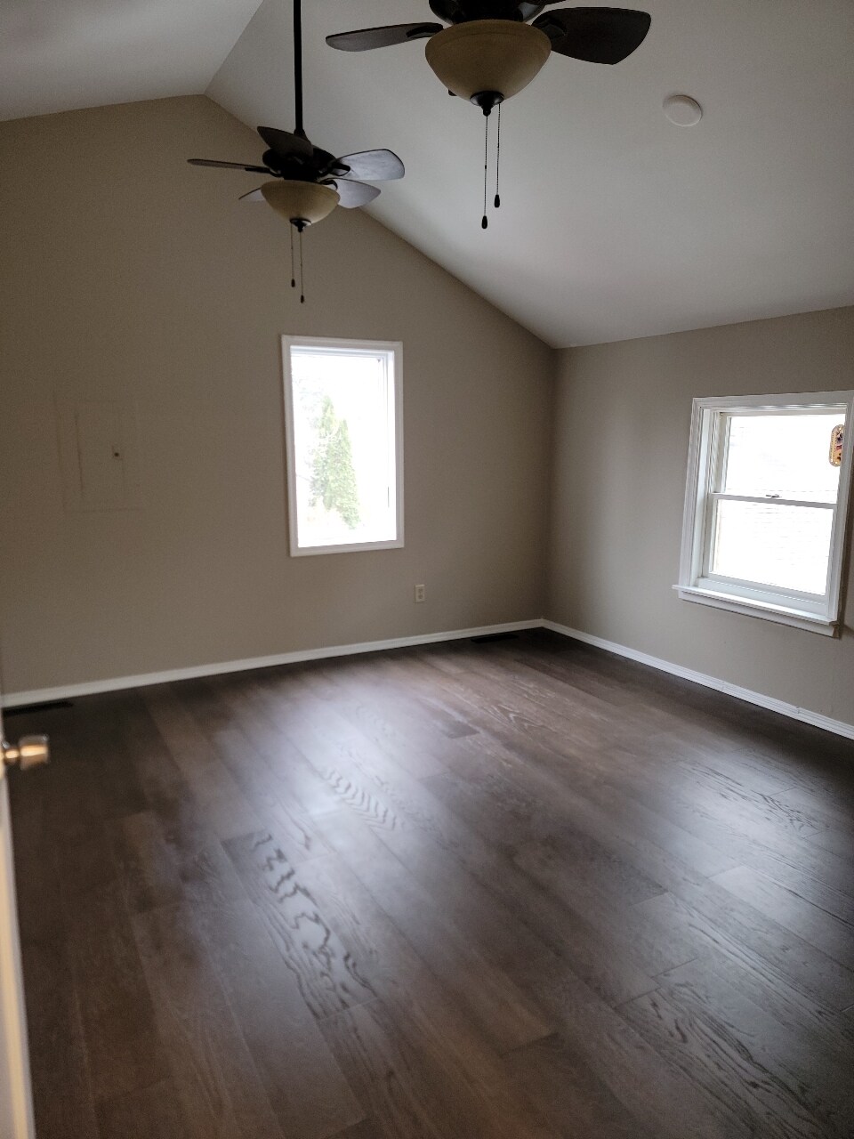 Building Photo - 1023 N Churchill St