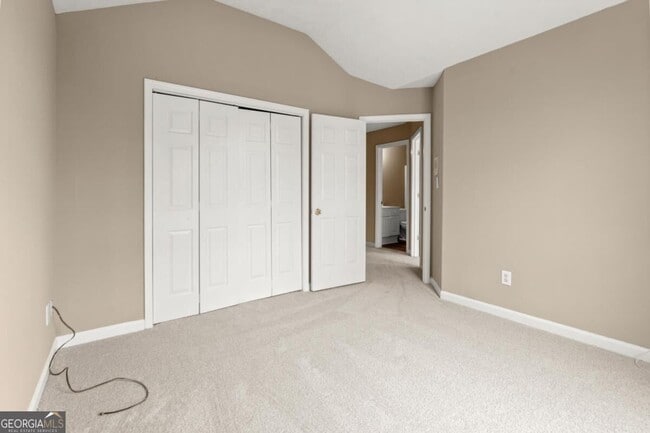 Building Photo - 16 Valleyside Dr