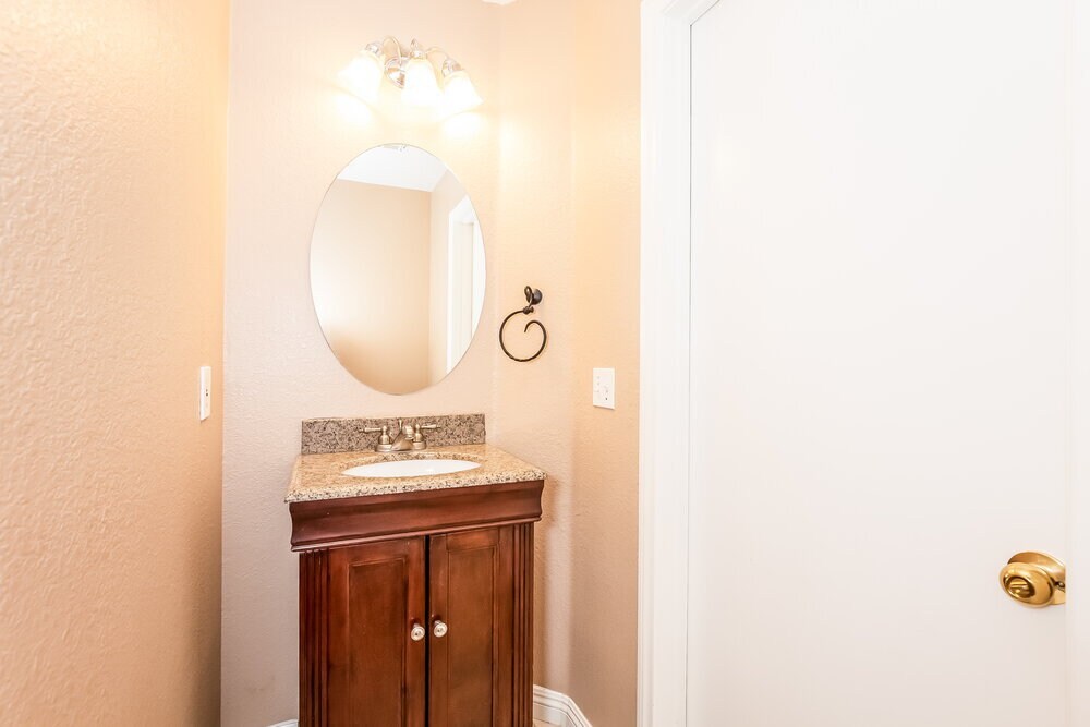 Building Photo - 2205 Royal Caribbean Ave