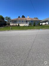 Building Photo - 46 Sylvan Rd
