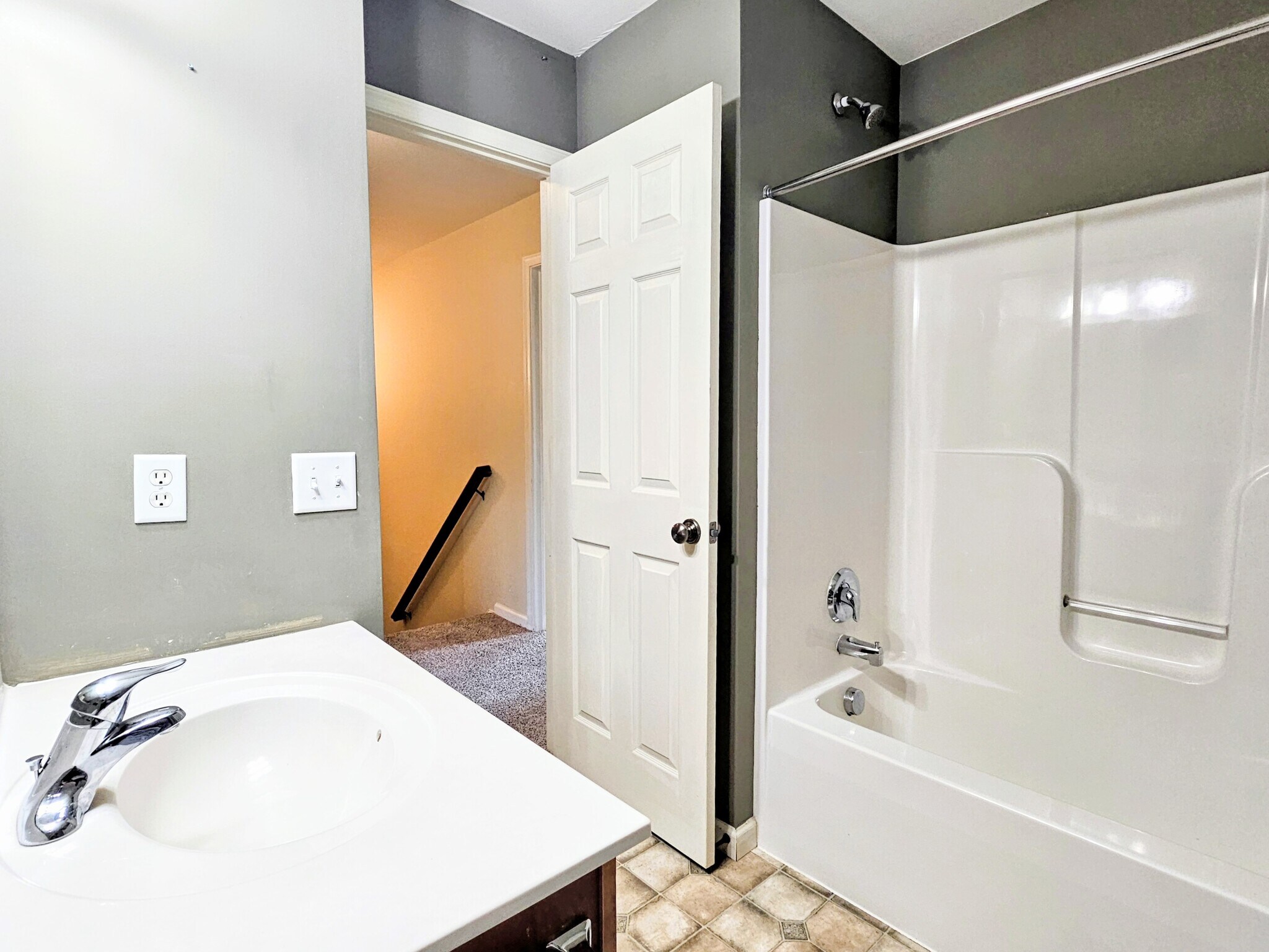 Building Photo - 117 Ironwood Ct