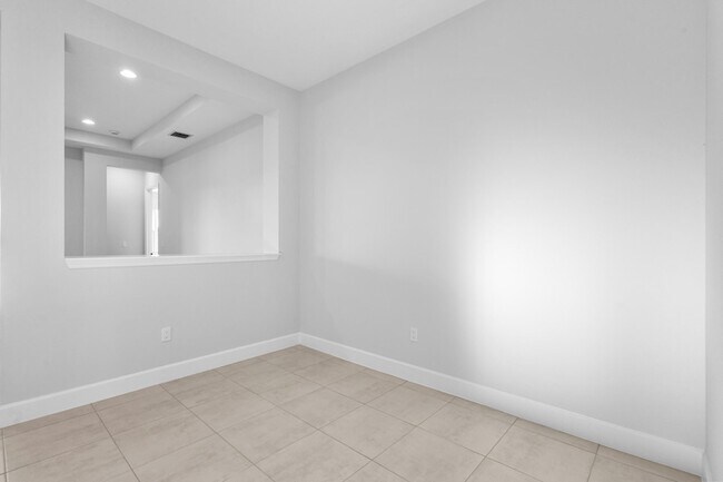 Building Photo - 14208 Lacebark Ln