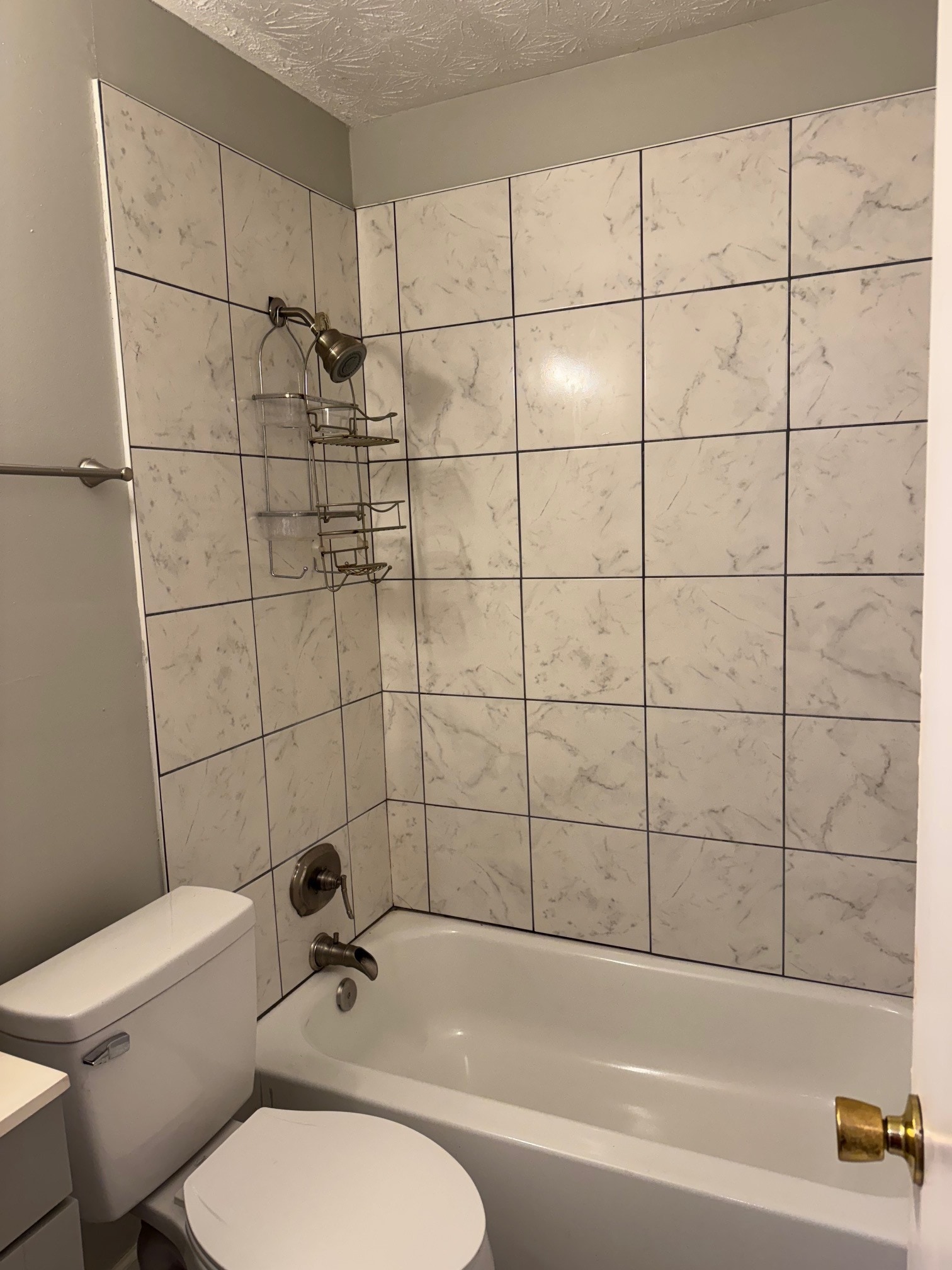 Bathroom - 6486 Raymond Dr