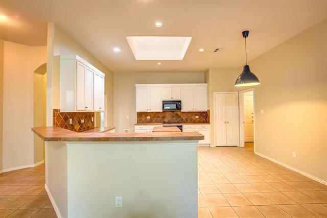 Building Photo - 9741 Hathman Ln