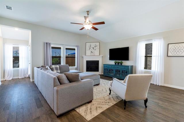 Building Photo - 4507 Cypress Dr