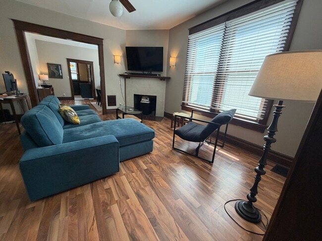 Building Photo - Newly Renovated 3 Bedroom, 2 Bathroom in the Heart of West Central