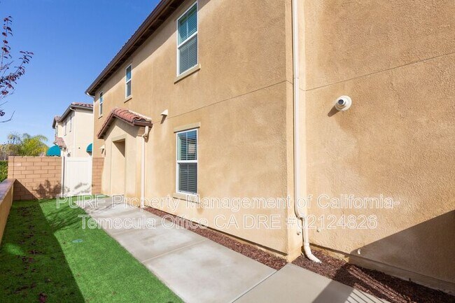 Building Photo - 41966 Pedraza St