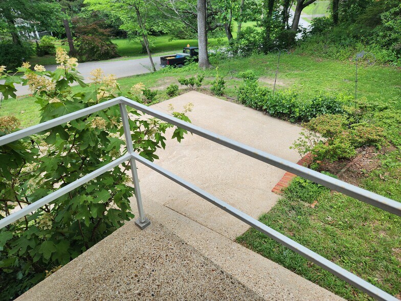 View of patio to street from side entry kitchen steps - 312 Signal Mountain Blvd