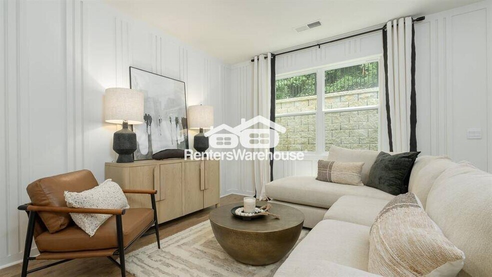 Building Photo - 1392 Grove Park Pl NW