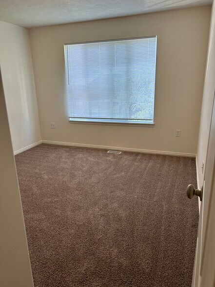 Building Photo - 14561 S Siltstone Rd