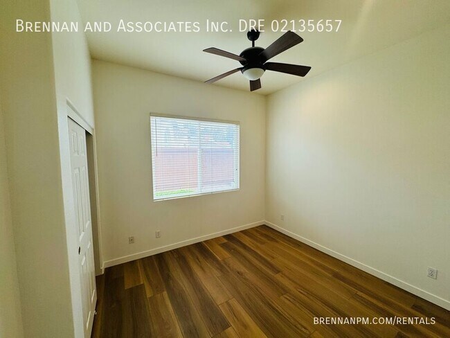 Building Photo - 835 Calle Lagasca