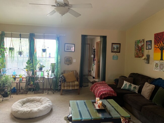 Building Photo - Cute 3 Bedroom Home in Milliken
