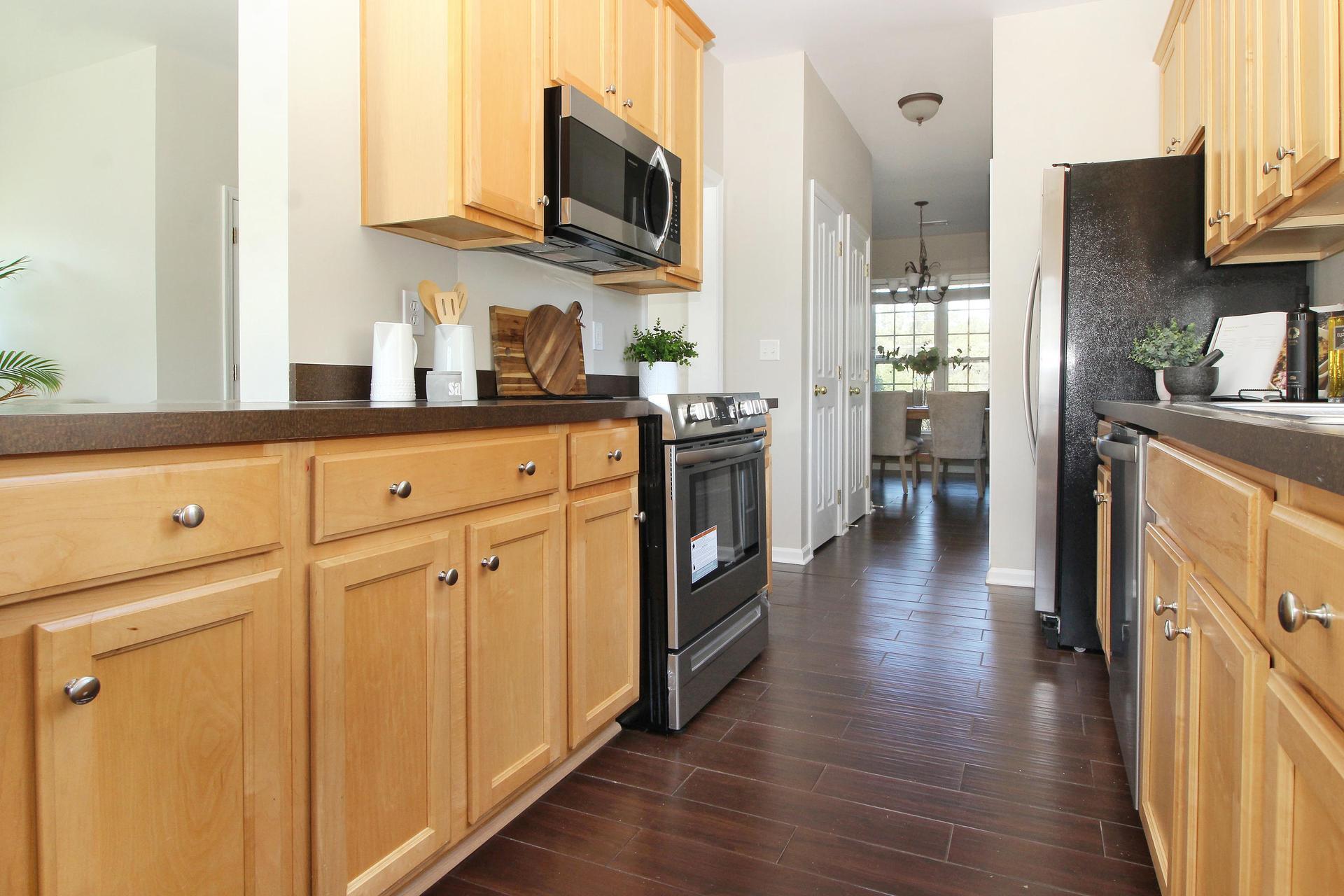 Building Photo - 111 Amaranth Ave