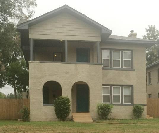 Primary Photo - 2402 NW 20th Street