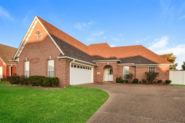 Building Photo - 4462 Alixs Dr