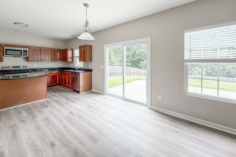 Building Photo - 2653 Jordan Ridge Dr