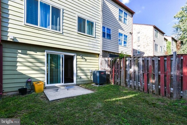 Building Photo - 7002 Cipriano Woods Ct