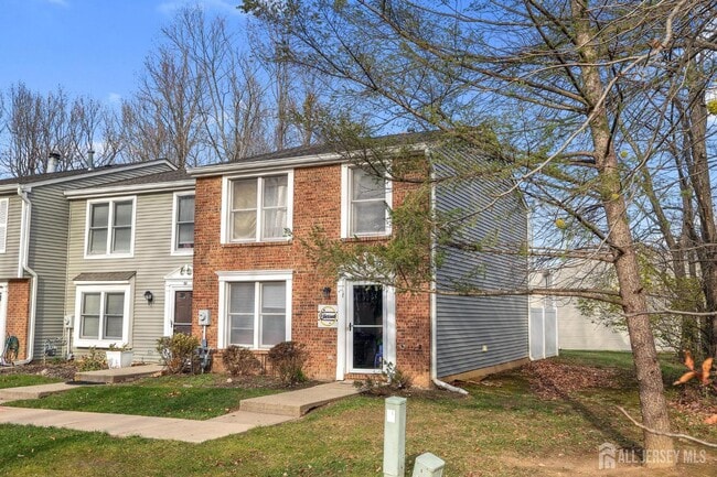 Primary Photo - 89 Doe Ct