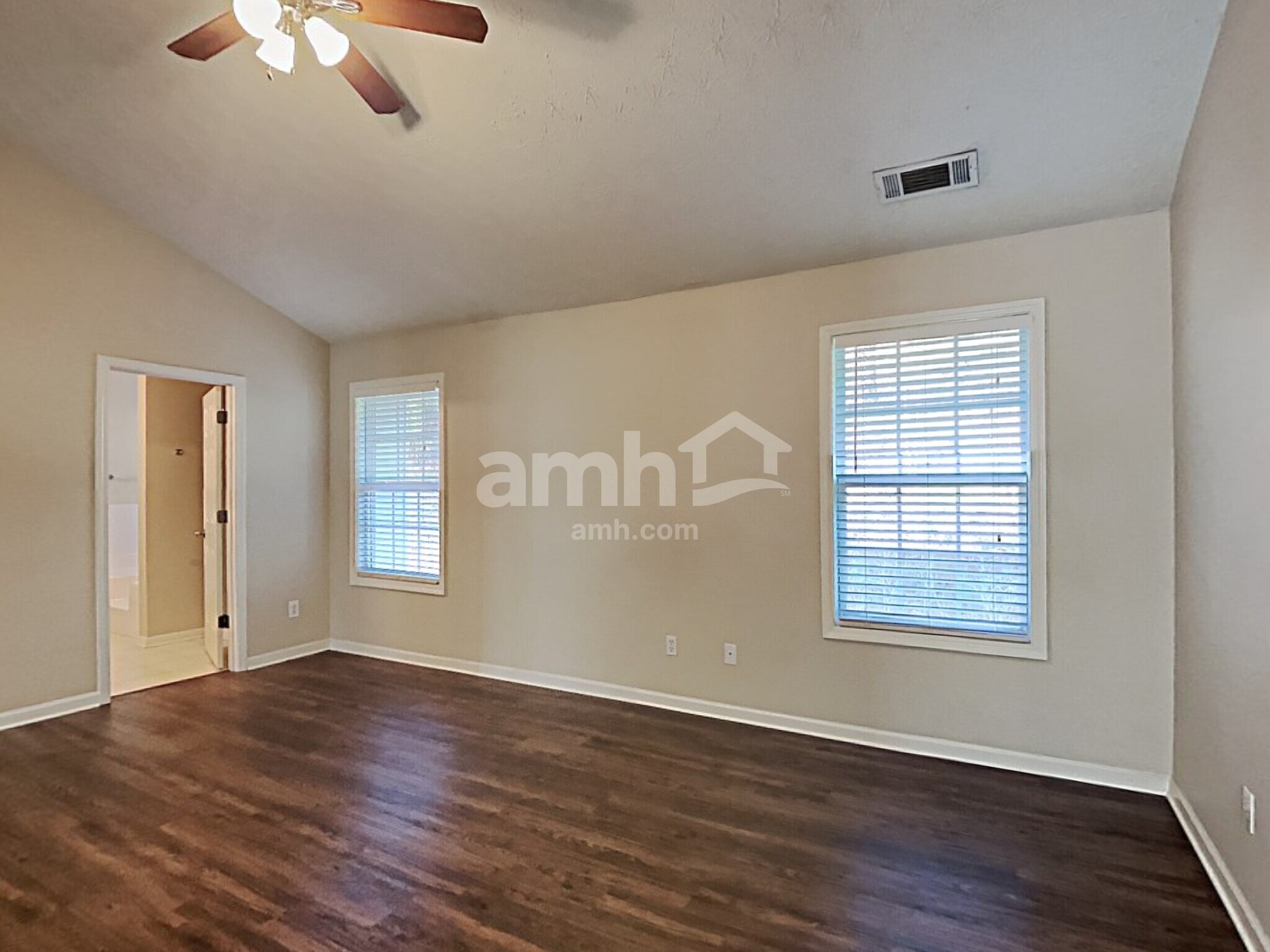 Building Photo - 1558 Great Shoals Cir