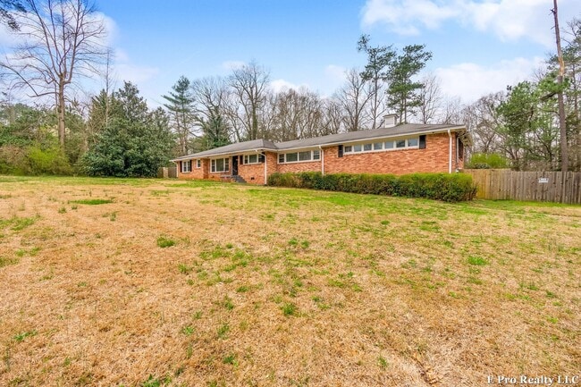 Building Photo - Welcome Home!