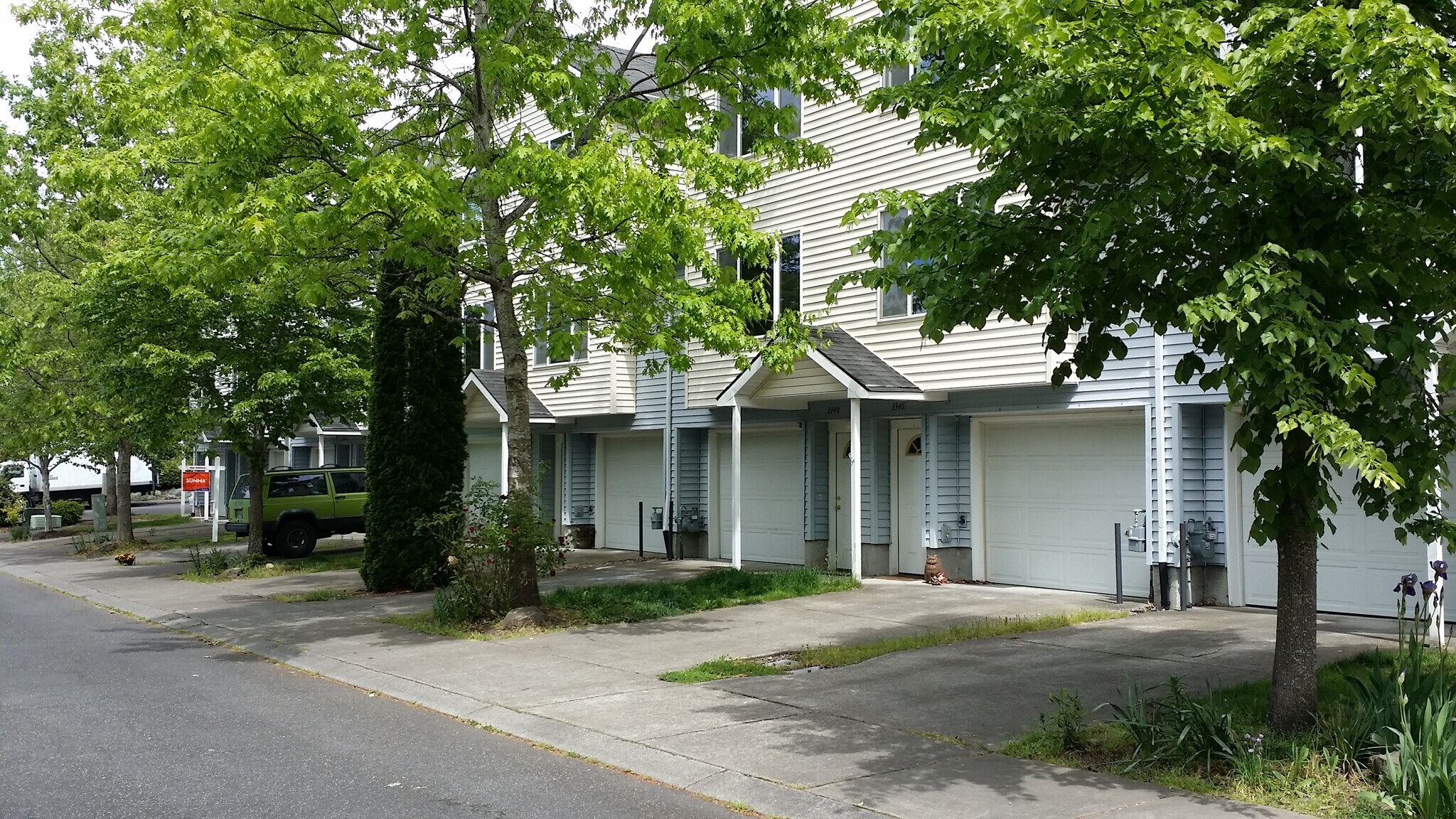 Building Photo - 3322 SW Delaney Pl