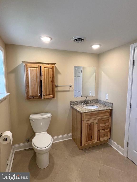 Building Photo - 105 Cotta Ln