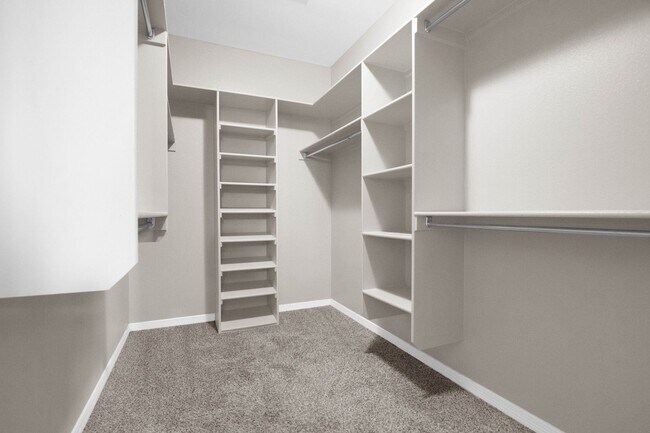 Building Photo - 871 Maple Park Ave