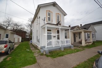 Building Photo - Recently updated 3 bed 1 bath in hamilton