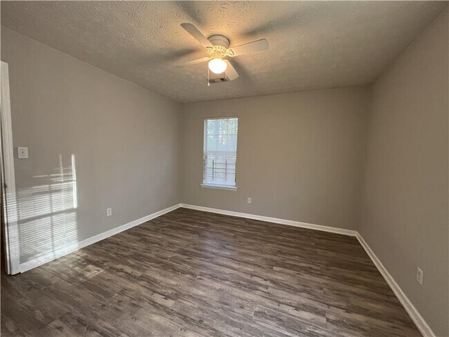 Building Photo - 2580 Teakwood Ln