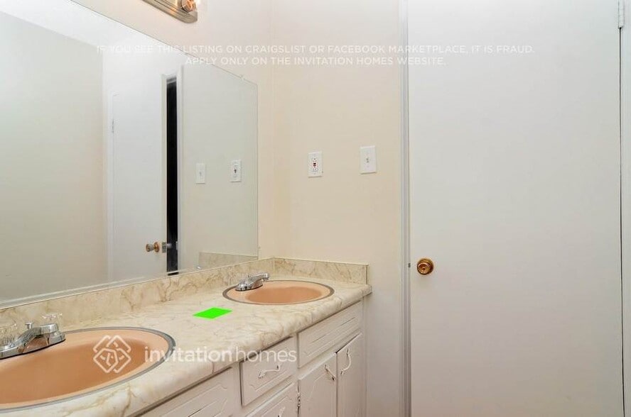 Building Photo - 3370 Doyle Ln SW