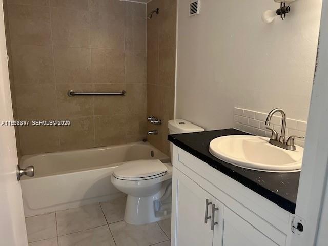 Building Photo - 2042 NW 43 Terrace