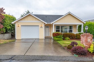 Building Photo - 2 Bd 2 Bath Home in 55+ Community