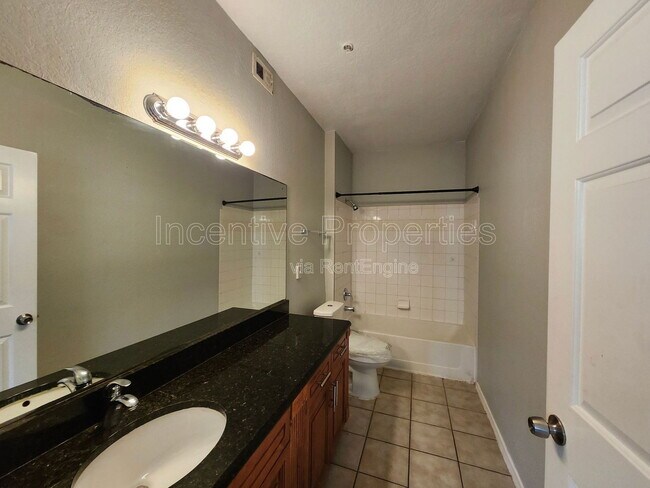 Building Photo - 2624 Robert Trent Jones Dr