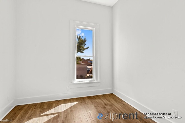 Building Photo - 3 br, 1 bath Condo - 678 18th St, Oakland,...