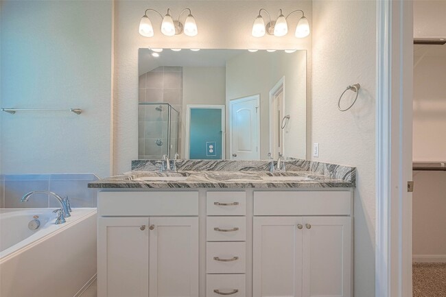 Building Photo - 16111 Northern Cardinal Ln