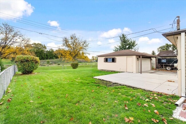 Building Photo - 3604 Owl Dr