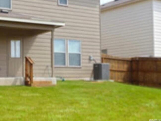 Building Photo - 25007 Cambridge Wl