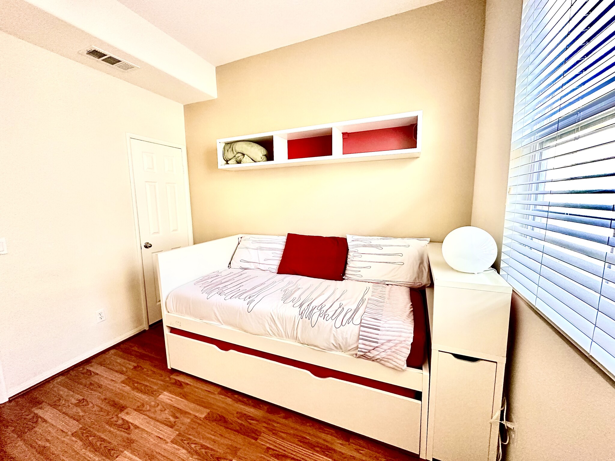 Building Photo - 2860 Escala Cir