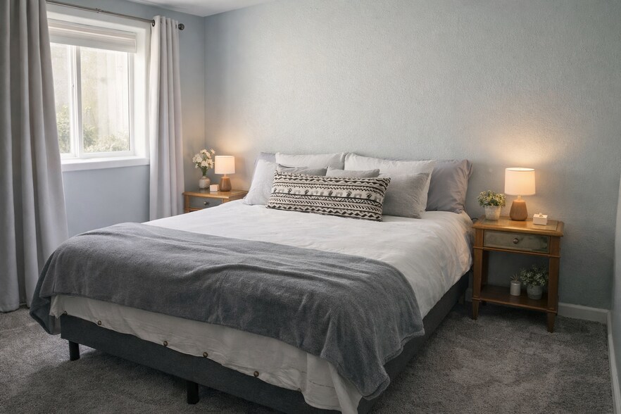 Building Photo - 2327 Lexington Ave