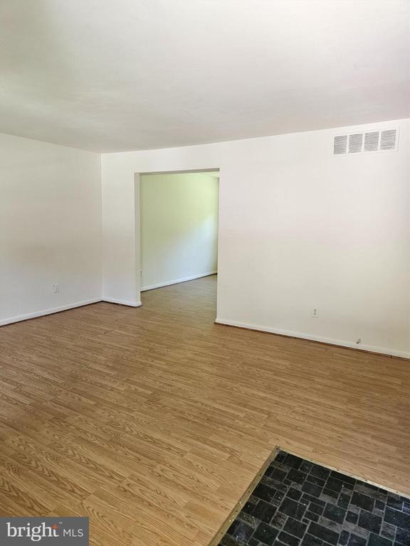 Building Photo - 254 Cedarmere Cir