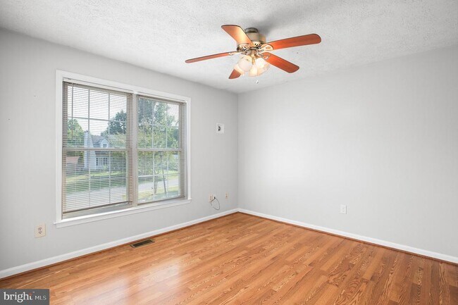 Building Photo - 7303 Sunset Ridge Ct