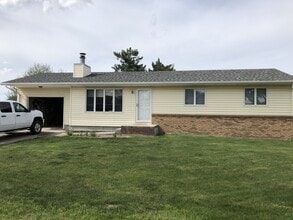 Building Photo - Beautiful remodeled home!