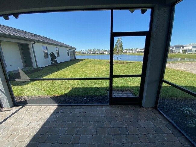 Building Photo - 6248 Baywood Ct