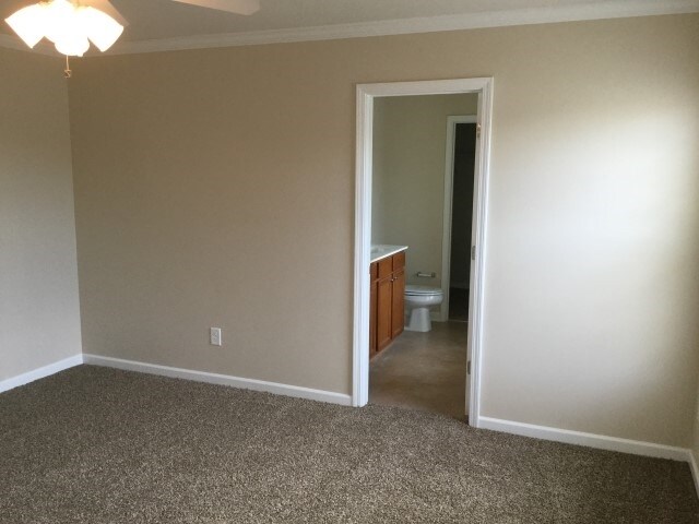 Building Photo - 8018 McKee Dr