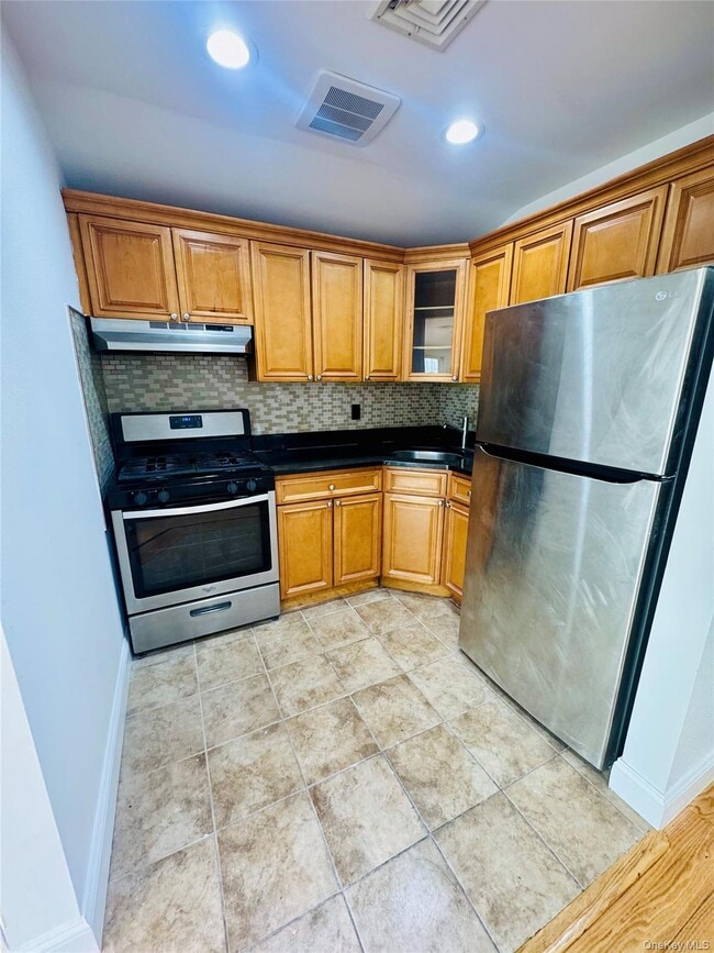 Building Photo - 224-05-224-93 93rd Ave