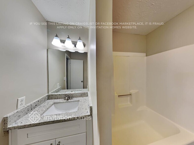 Building Photo - 3930 Grove Trail