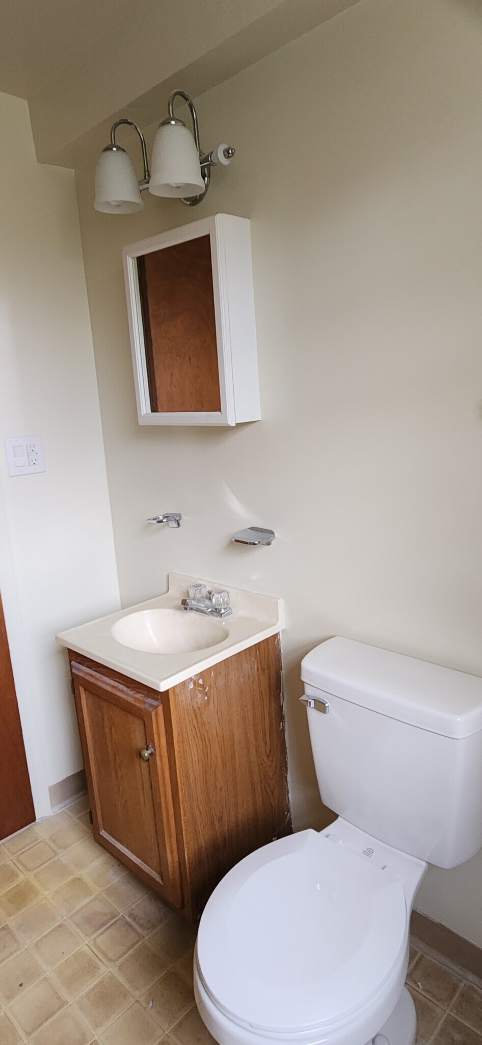 Building Photo - 226 Allison Ave