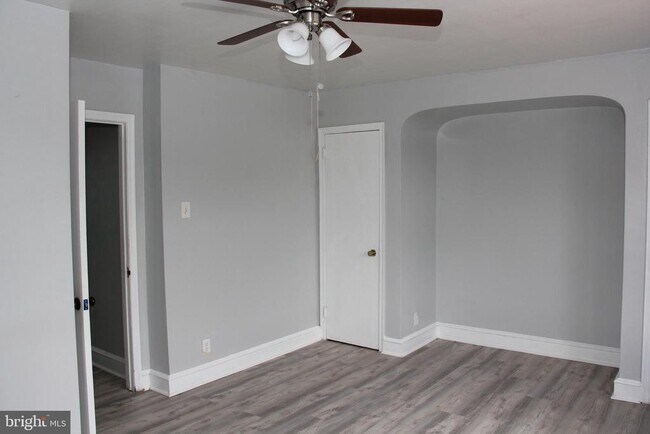 Building Photo - 4983 Whitaker Ave