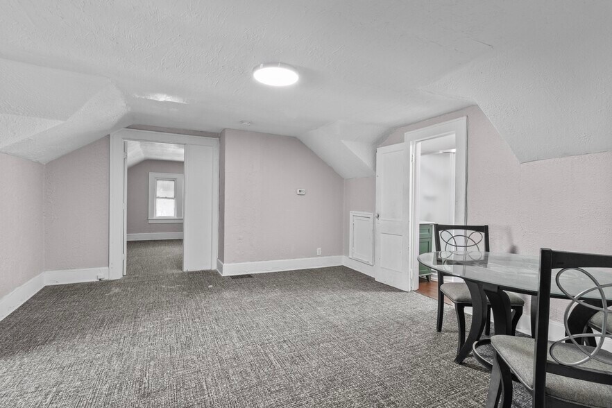 Building Photo - 1412 Arrow Ave